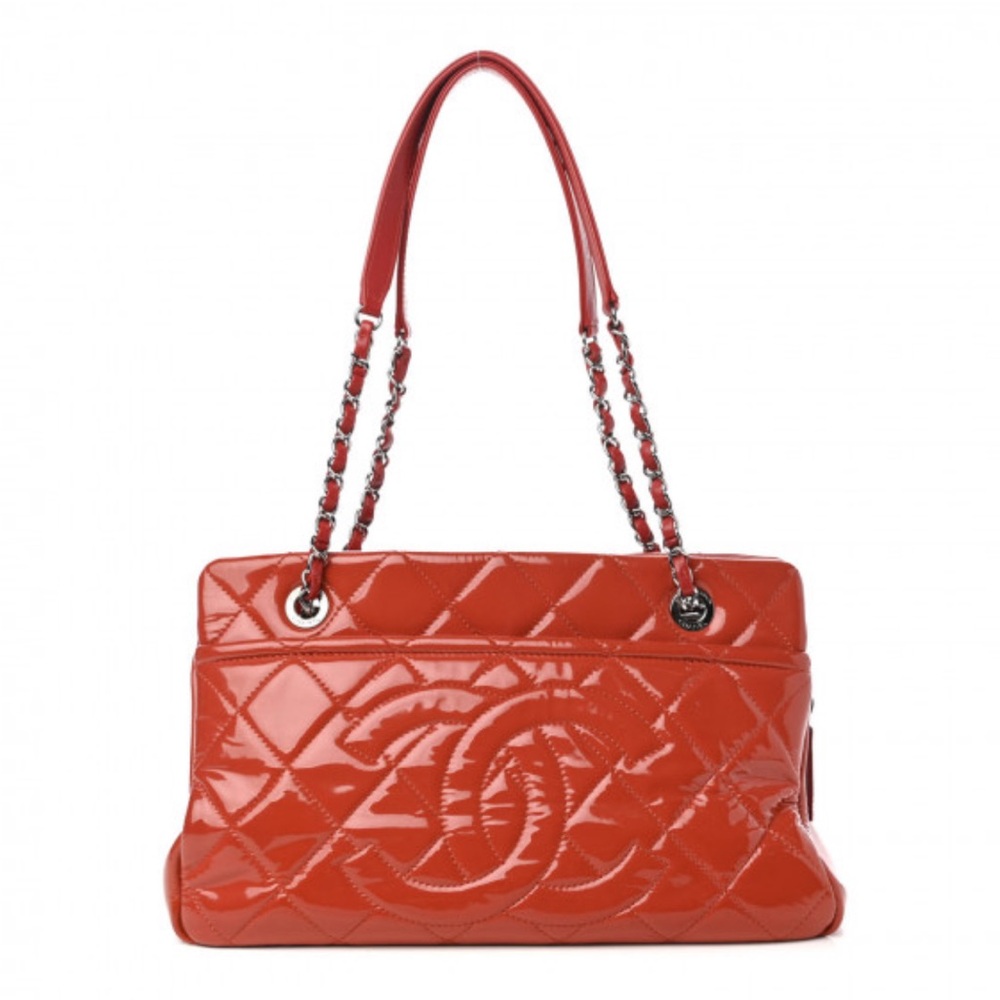 Chanel Red Quilted Patent Leather Shoulder Bag